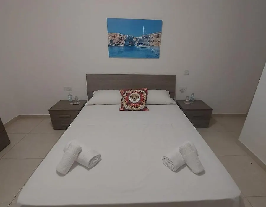 Cozy 3 Bedrooms Apartment-1