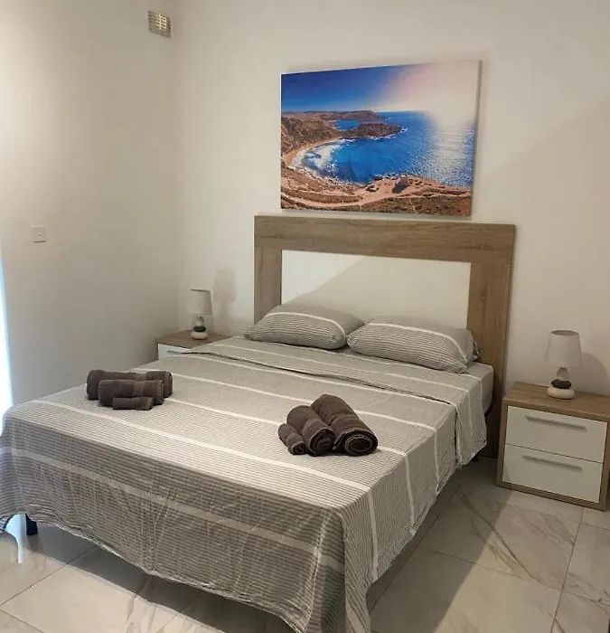 Modern Apartment In The Heart Of Bugibba-1
