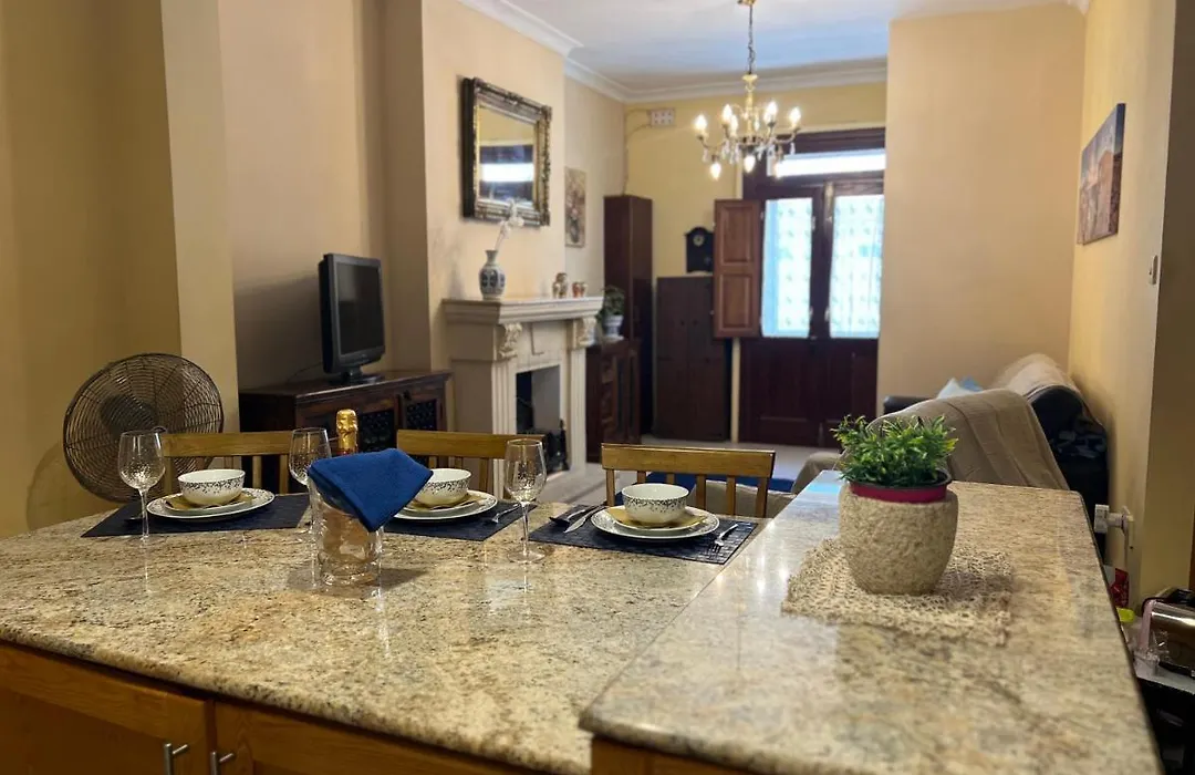 Heart Of Gold Apartment-1
