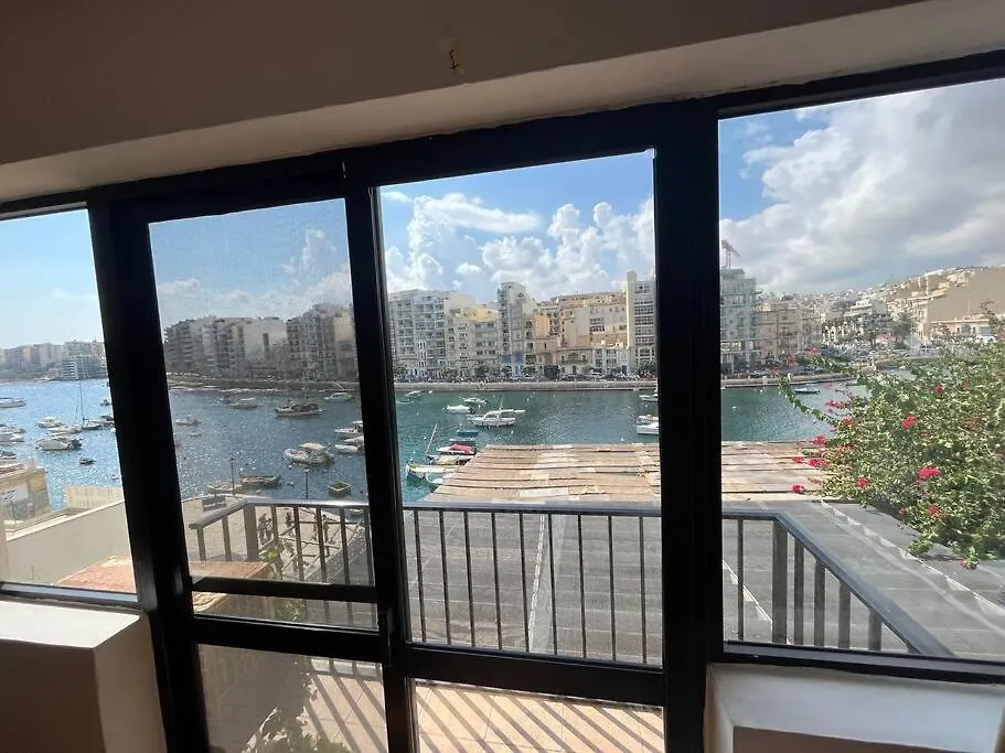1 Bedroom Seafront In St Julians Apt 3-1