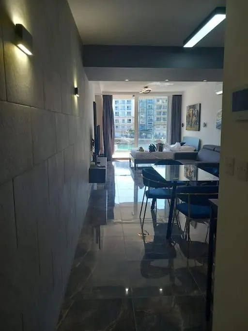Spinola, St Julian'S Seafront Studio Apartment-1