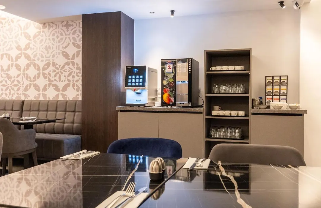 Alavits Hotel By St Hotels-1
