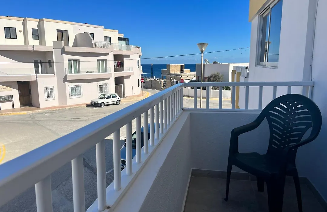 Sunshine Holiday Apartment 6 With Spectacular Seaviews-1