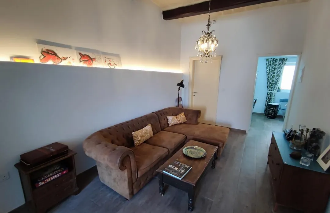Double Bedroom In St Julians In Shared House-1