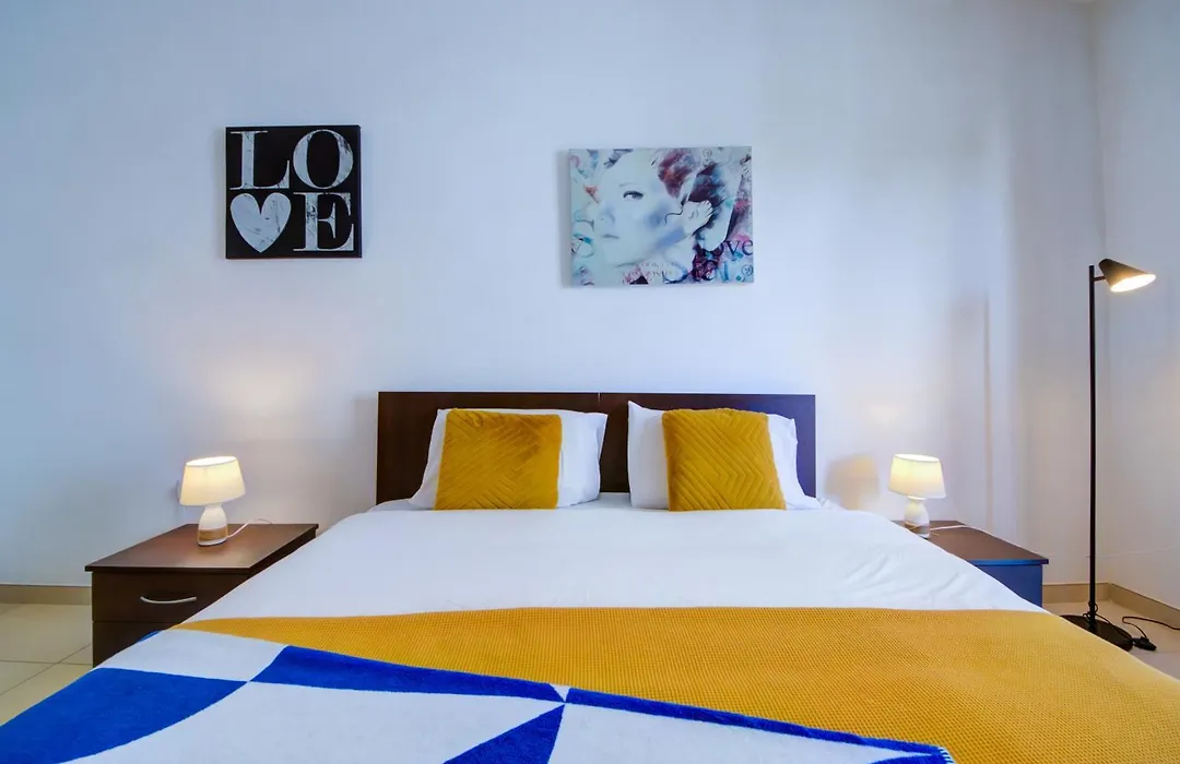 2 Bedroom Apartment With Balcony In Central St Julians, Paceville, Apt 8 By Vaganza-1