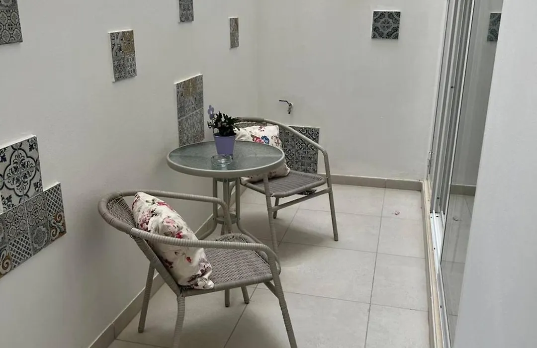 Lovely 1Bed Maisonette Qawra By Homely-1