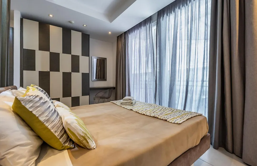Jules Suites-1