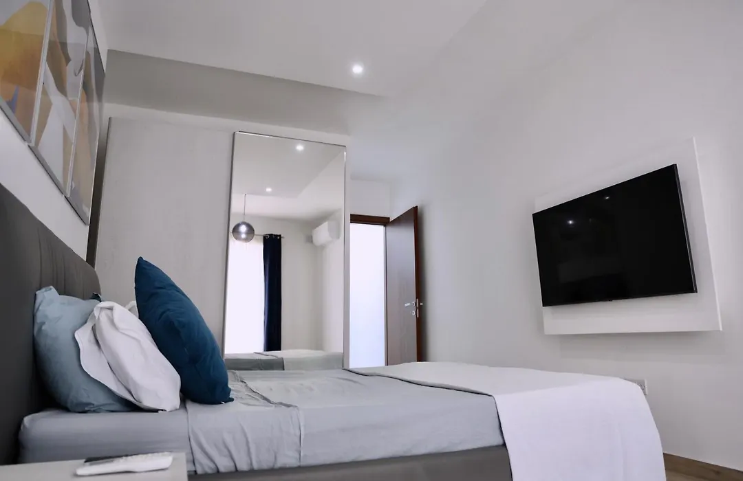 Spinola Apartment-1