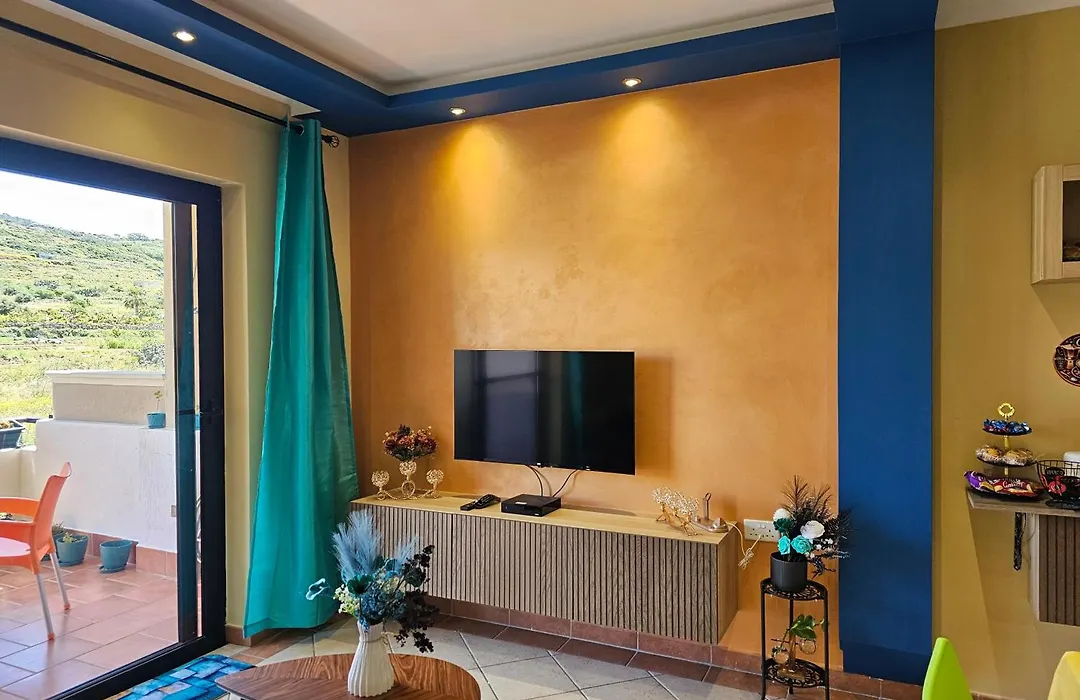 Country View Apartment-1