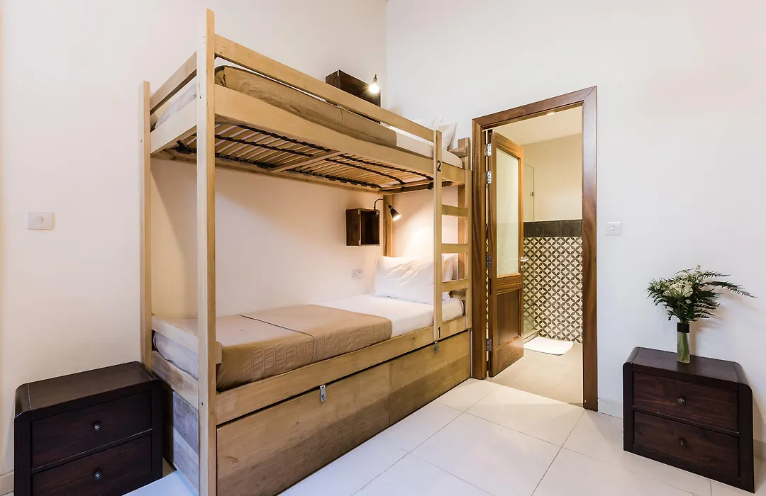 Two Pillows Boutique Hostel-1