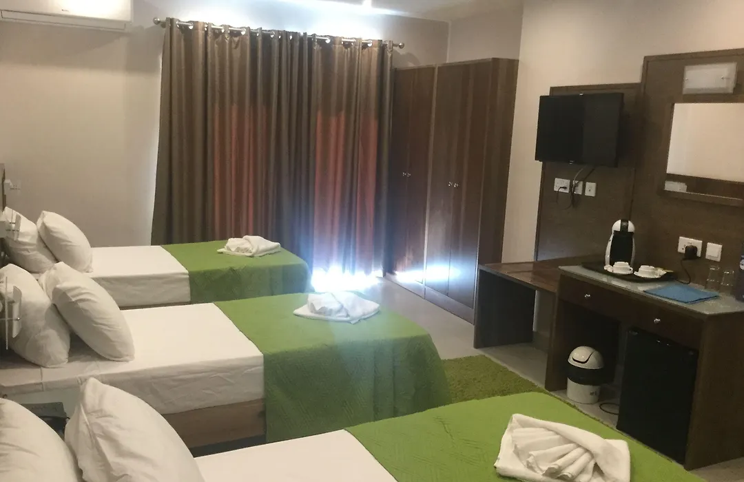 Cerviola Hotel-1