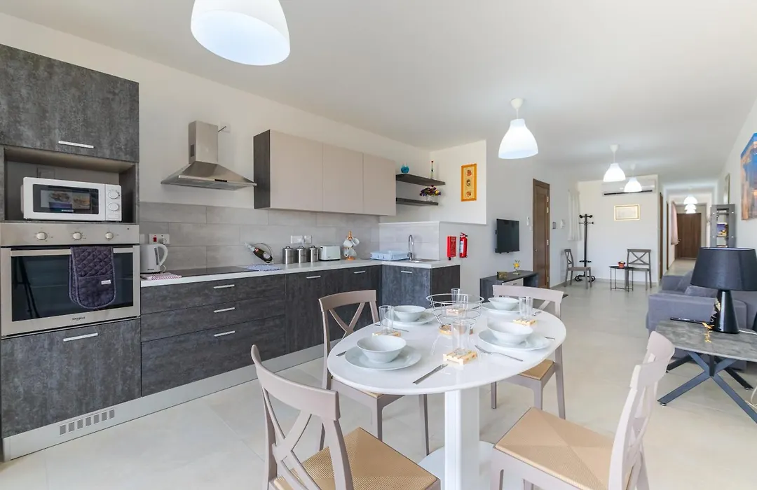 Brand New Apartment 3 Bdr 2 Bth H12-1