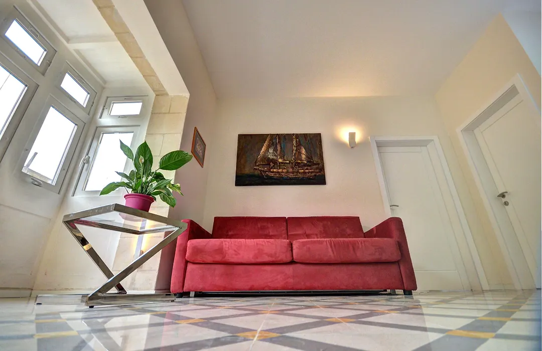 Valletta Central Apartment-1