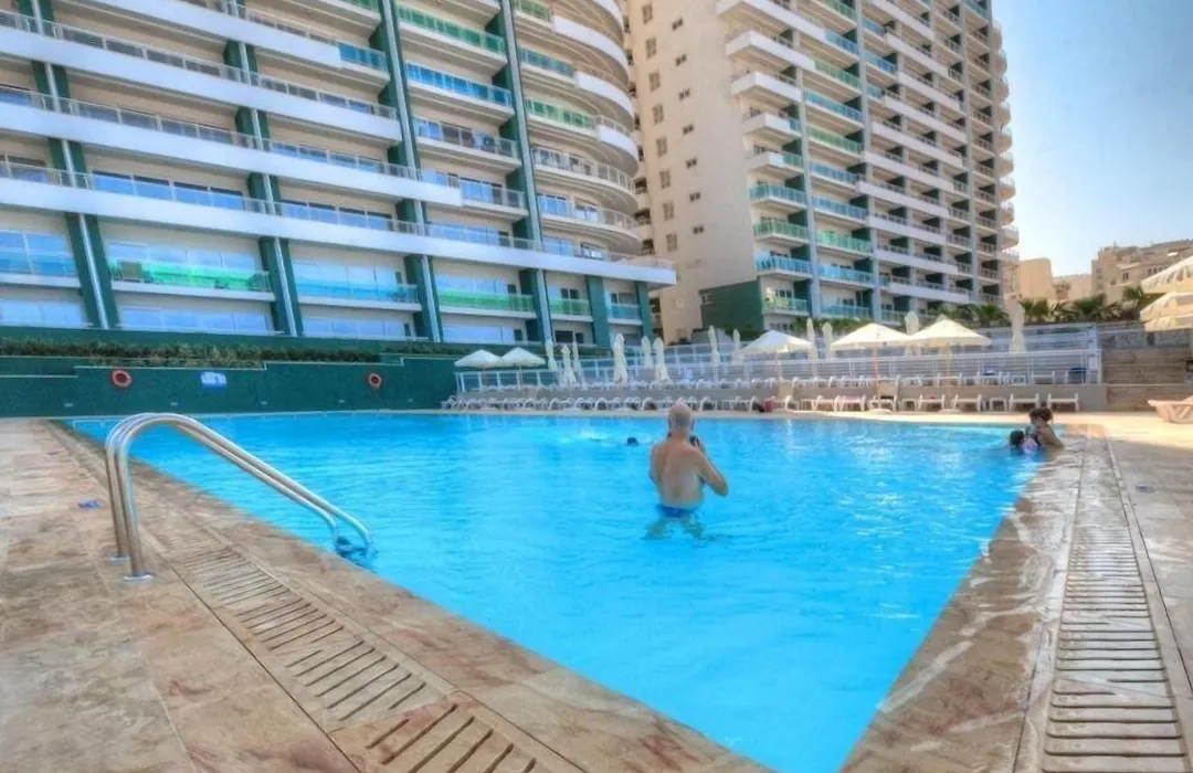 Luxury Apt With Side Seaviews And Pool, Best Location By Buena Vista-1
