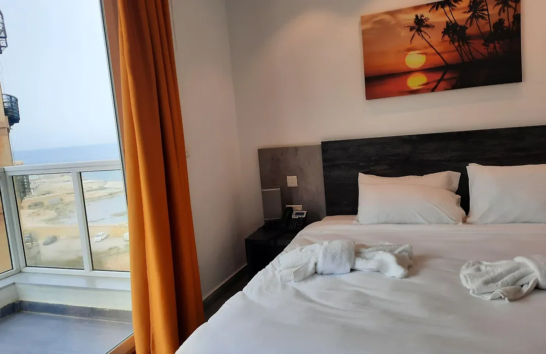 Hotel Shoreline-1