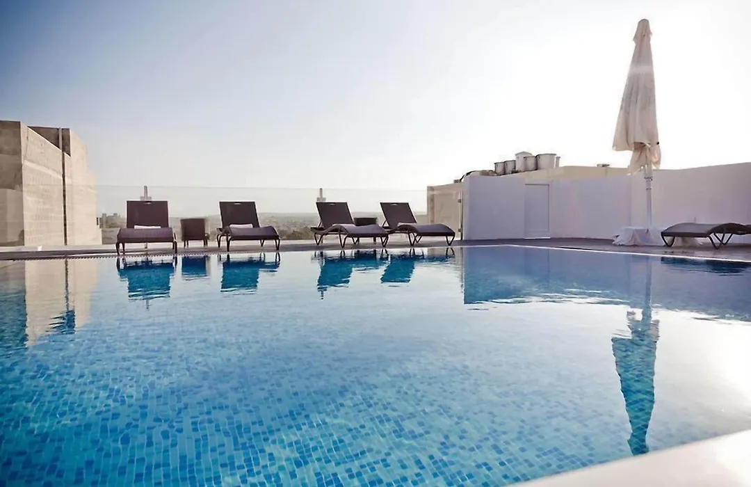 Sliema Tigne Suites-1