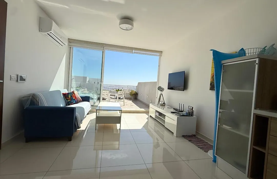 Sunshine Apartments Mellieha - Modern Two Bedroom Penthouse With Terrace-1