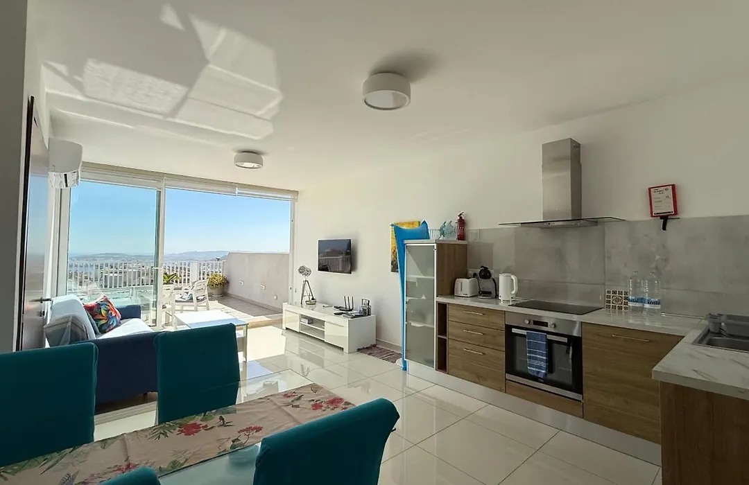 Sunshine Apartments Mellieha - Modern Two Bedroom Penthouse With Terrace-1