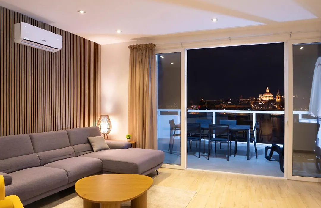 Valletta Bastion View Apartments & Penthouse With Heated Jacuzzi-1