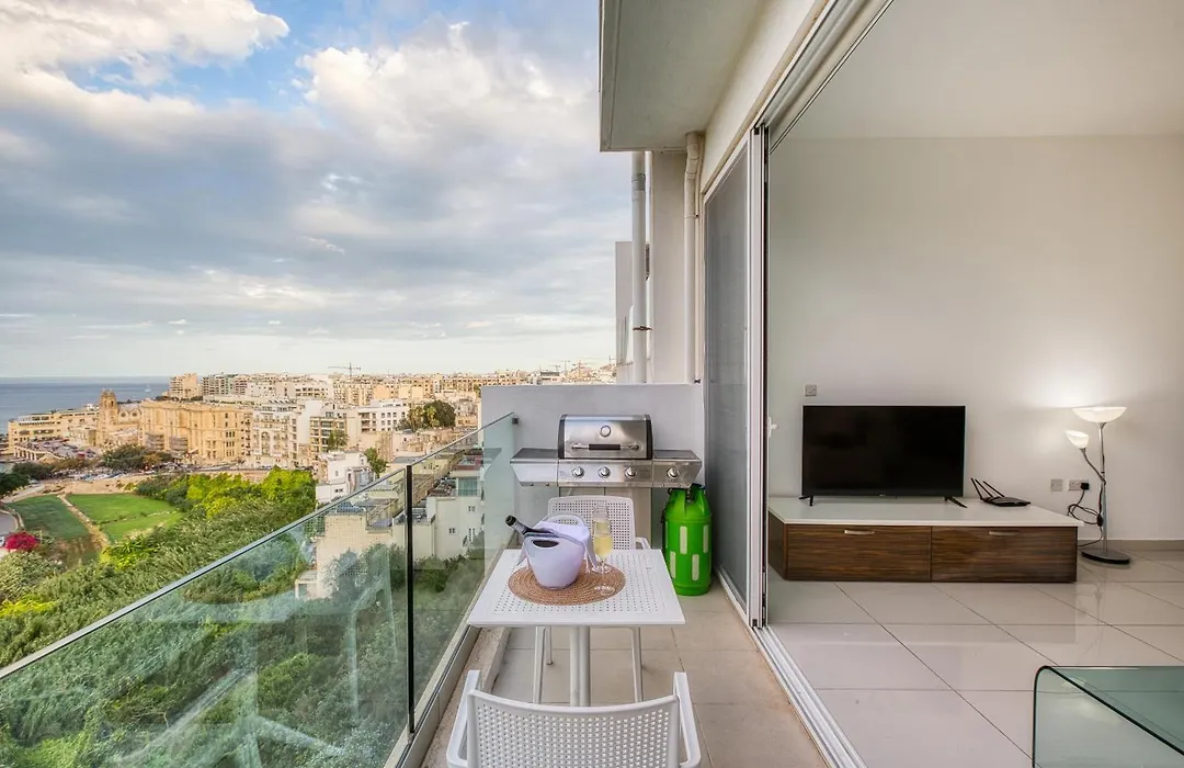 Balluta View Mansions With Rare Valley And Bay Views-1