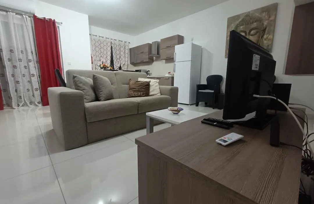 Crescent Court F-1