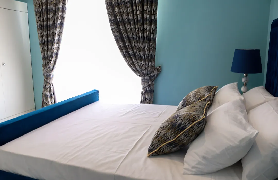 100 Boutique Living-1