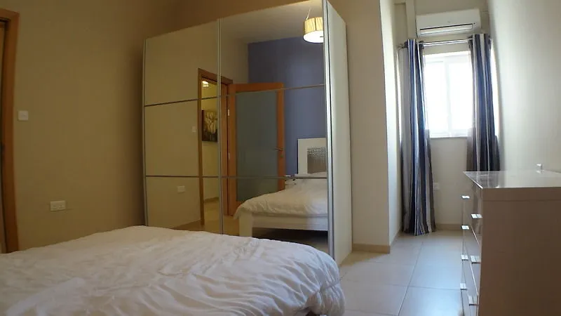 Eri Apartments E378-1