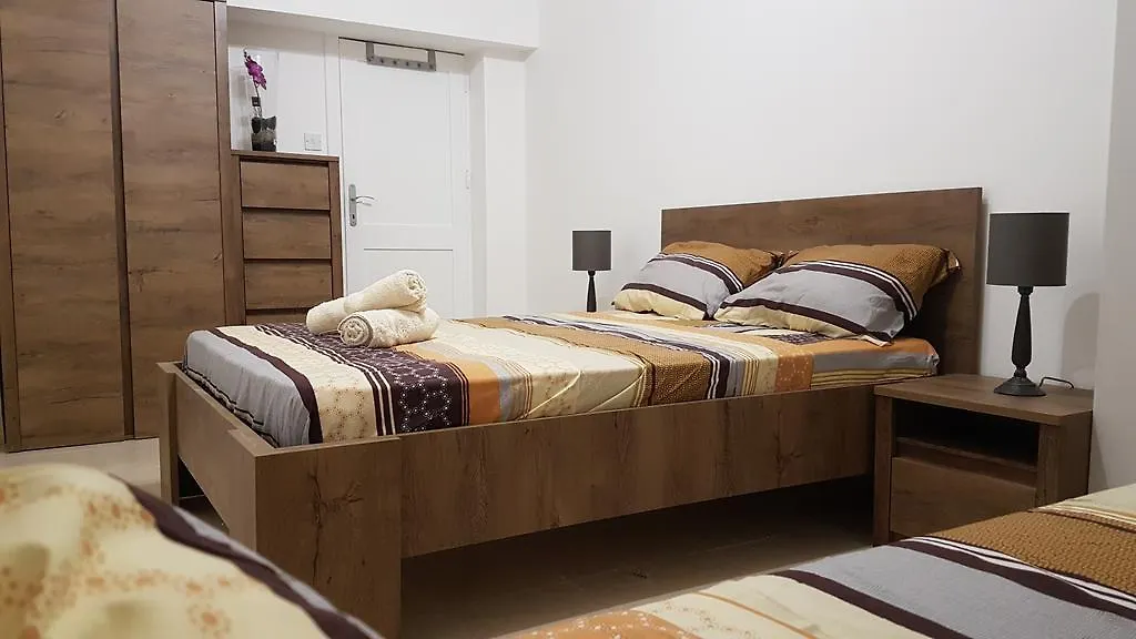 Spinola Seafront Apartment-1