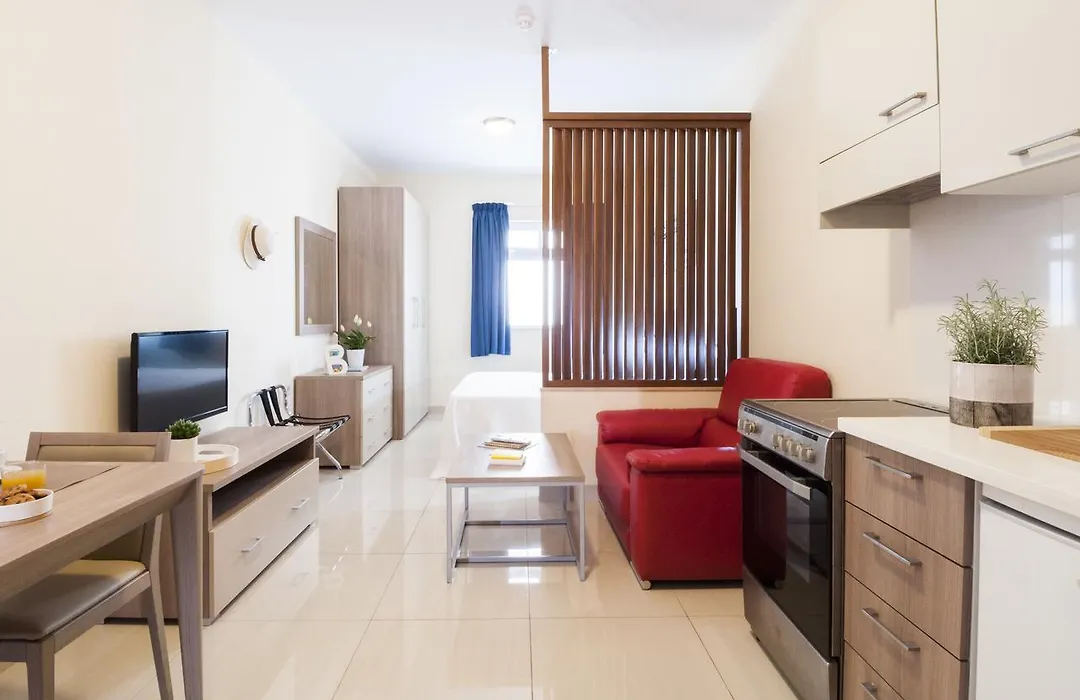 Blubay Suites By St Hotels-1