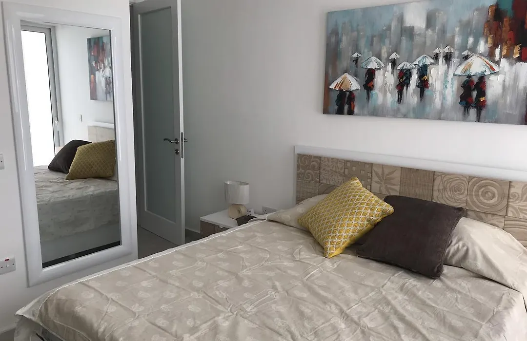 "Centre Point" Apartment-1