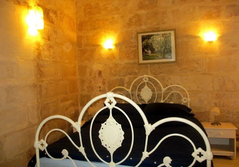 Charming Flat Near The Sea-1