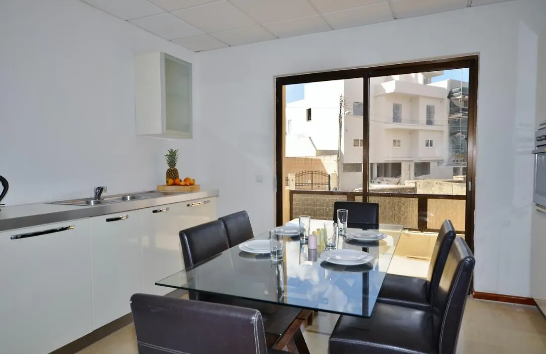 City Living Suite Tk 2 Rm 4-1