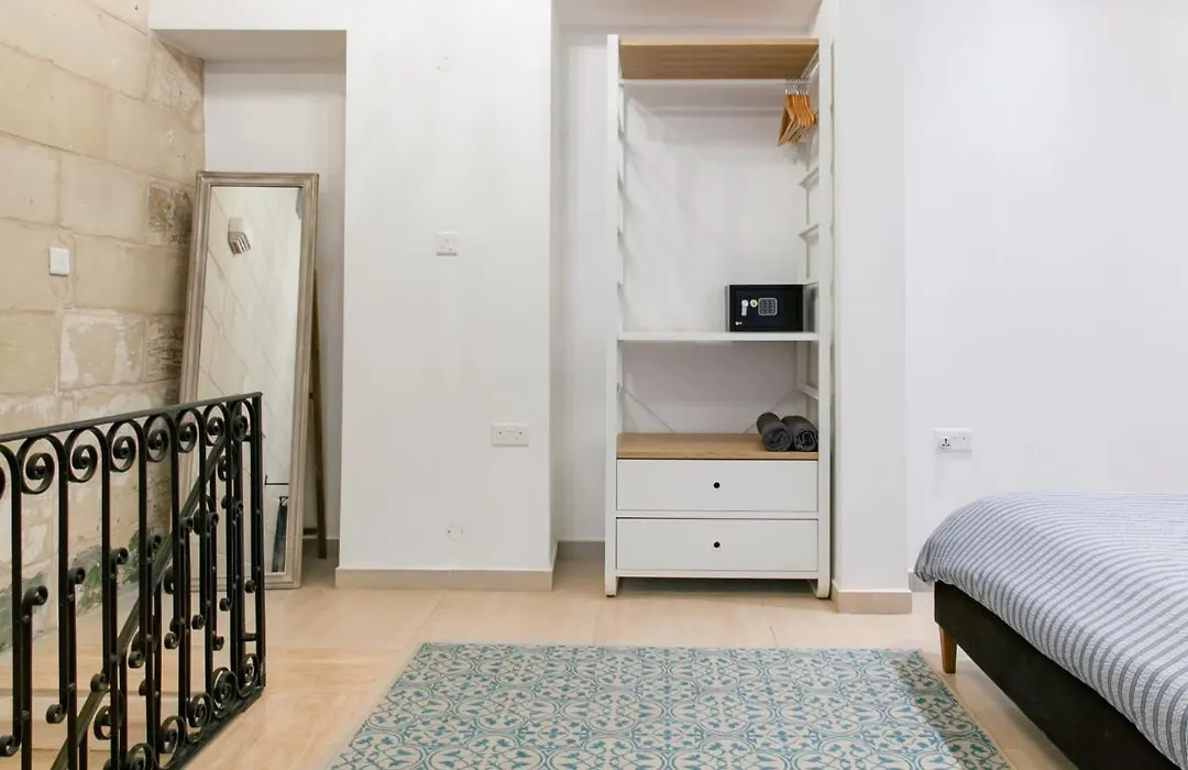 88, Valletta Boutique Escape-1