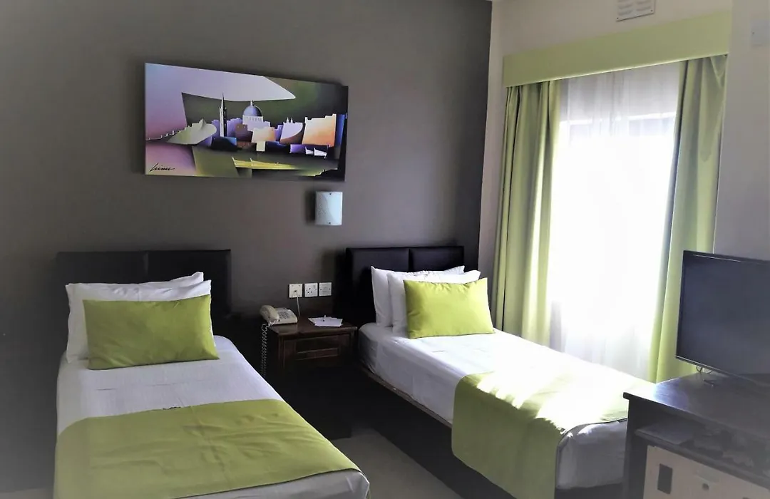 Downtown Hotel-1