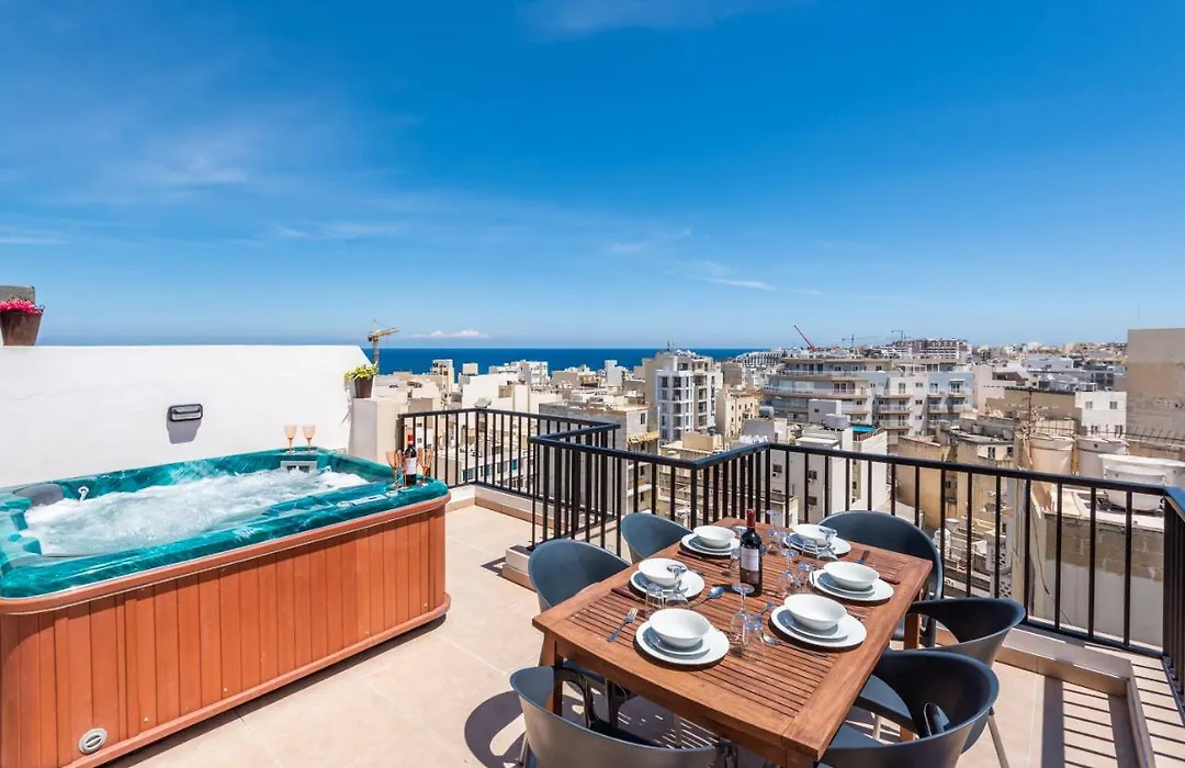 Seashells Sea View Penthouse: Luxury Hot Tub Terrace-1
