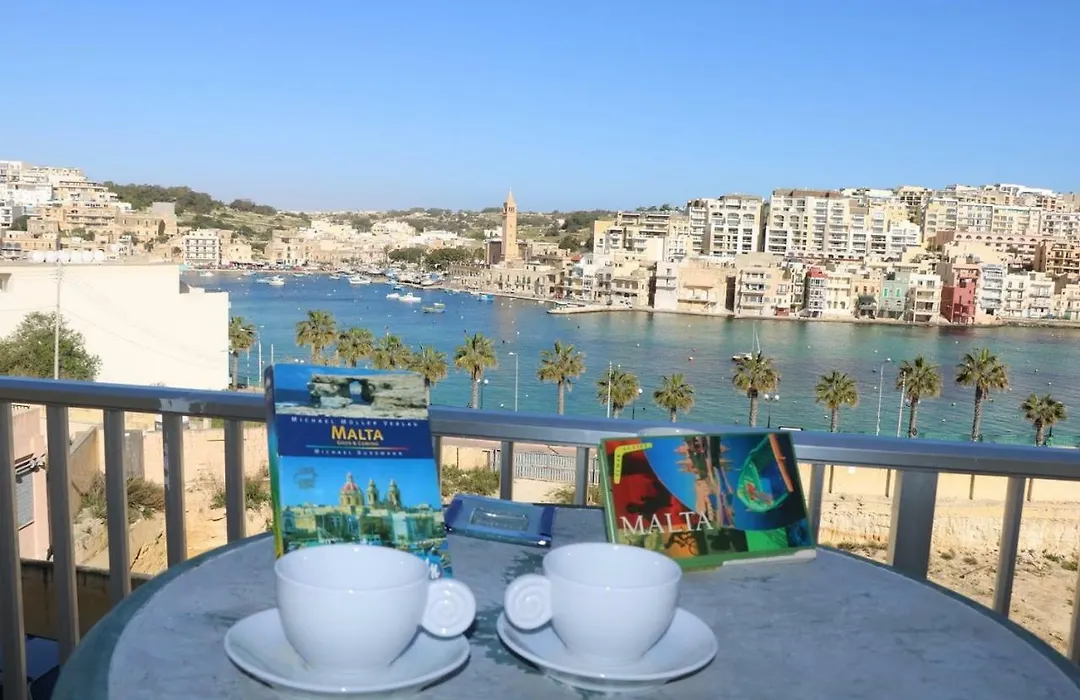 Seafront Apartment - Balcony Over The Harbour-1