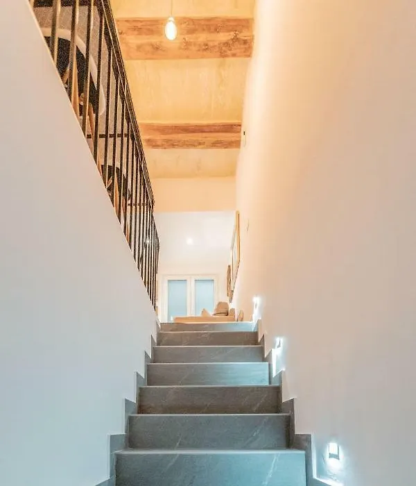 Gunpost Suite-1