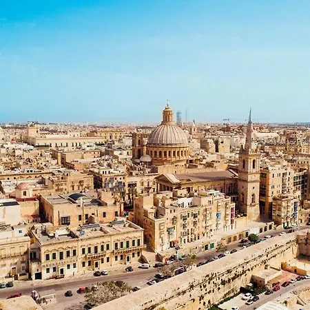 Central And Cosy 2Br Apt In Valletta By Buena Vista-3