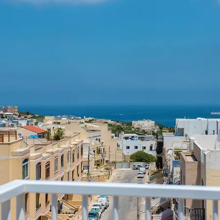 Summer Breeze Penthouse With Private Hot Tub & Terrace With Panoramic Views, By Getawaysmalta-2
