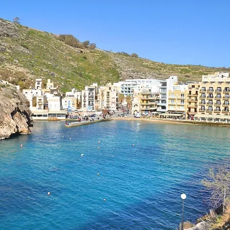 Superior Xlendi Lungomare Apartment-2