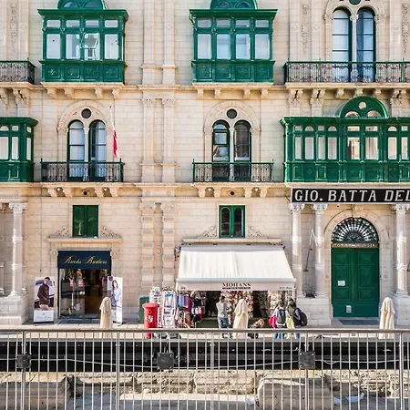 Valletta Main Street Apartment Deluxe-2