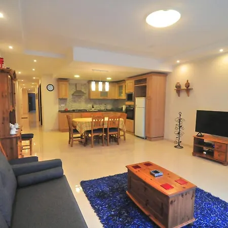Superior Xlendi Lungomare Apartment-3