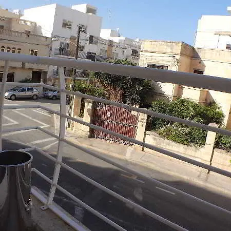 Eri Apartment E004-2