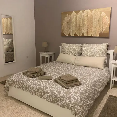 4 Bedroom Apartment In Sliema Near The Sea-3
