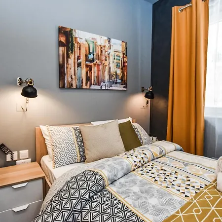 Cosy Albert'S Seaside Suites-3