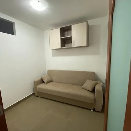 Sliema Holiday Apartment Just Off Seafront-3
