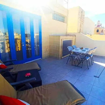 Luxurious Furnished Penthouse Apartment In Sliema-2