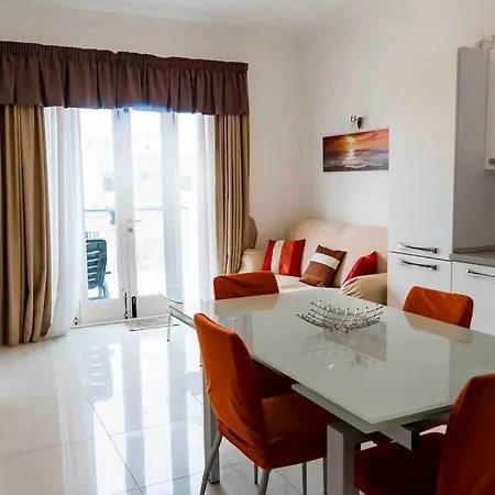 Luxurious Furnished Penthouse Apartment In Sliema-3