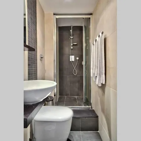 Valletta Timeless Elegance : City Centre Apartment-2