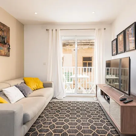 Sliema Smart Seaview Apartment-3